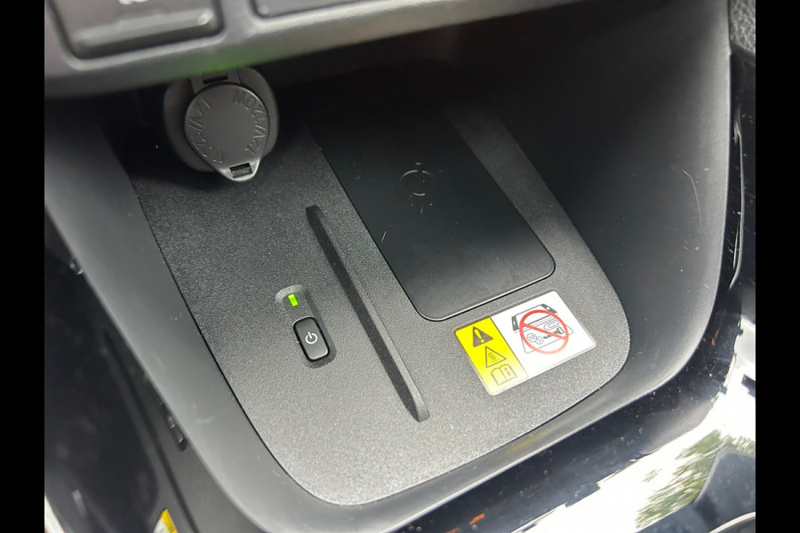 Toyota Yaris 1.5 Hybrid EXECUTIVE PANORAMA JBL HEADUP RIJKLAARPRIJS