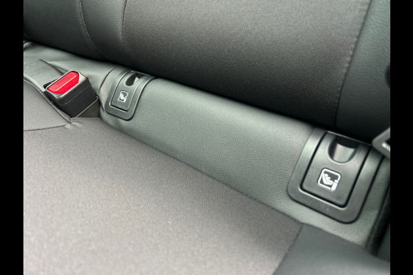 Toyota Yaris 1.5 Hybrid EXECUTIVE PANORAMA JBL HEADUP RIJKLAARPRIJS