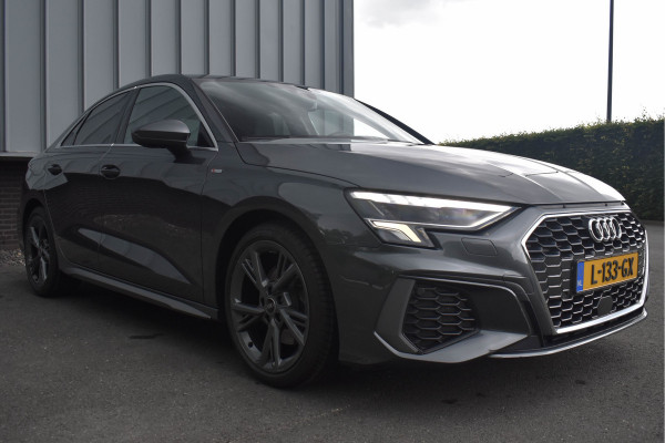 Audi A3 Limousine 35 TFSI S-Line | Carplay | Navi | Virtual Cockpit | 18"LMV