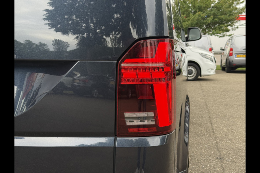 Volkswagen Transporter 2.0 TDI L2H1 32 DC Bulli | 20'' BBS | Virtual | 2X Schuifd. | Trekhaak | Led | ACC