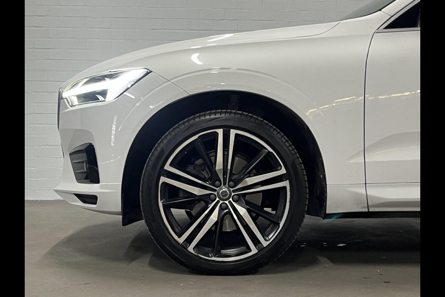 Volvo XC60 2.0 T5 R-Design Trekhaak | Cruise control | Keyless entry | Camera | Carplay | Lane assist | Climate control