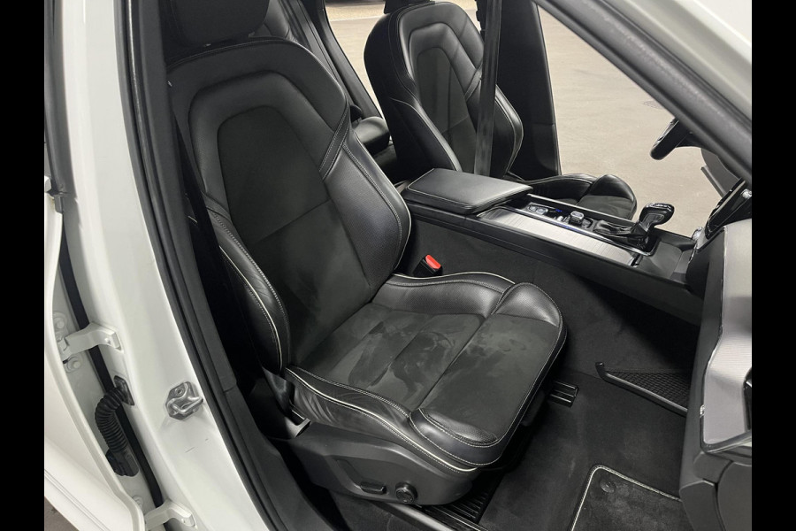 Volvo XC60 2.0 T5 R-Design Trekhaak | Cruise control | Keyless entry | Camera | Carplay | Lane assist | Climate control