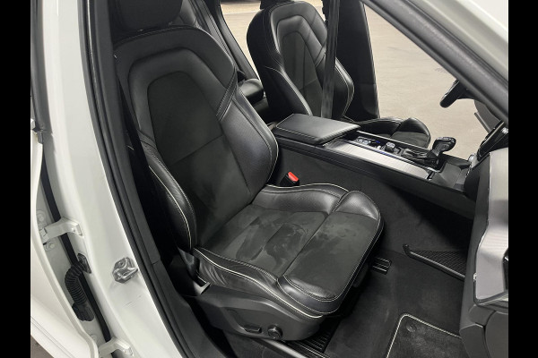 Volvo XC60 2.0 T5 R-Design Trekhaak | Cruise control | Keyless entry | Camera | Carplay | Lane assist | Climate control