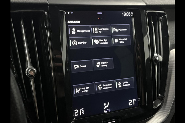 Volvo XC60 2.0 T5 R-Design Trekhaak | Cruise control | Keyless entry | Camera | Carplay | Lane assist | Climate control