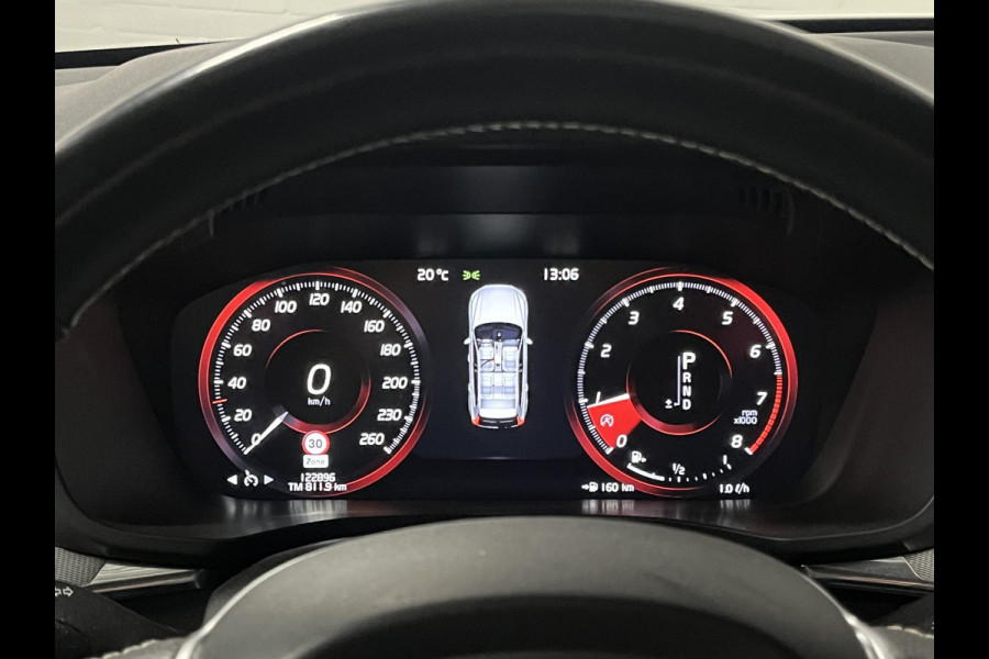 Volvo XC60 2.0 T5 R-Design Trekhaak | Cruise control | Keyless entry | Camera | Carplay | Lane assist | Climate control