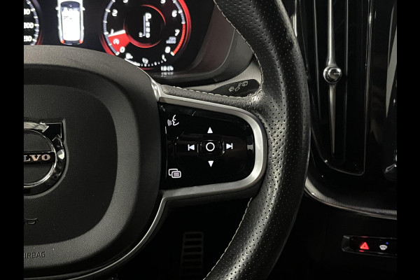 Volvo XC60 2.0 T5 R-Design Trekhaak | Cruise control | Keyless entry | Camera | Carplay | Lane assist | Climate control