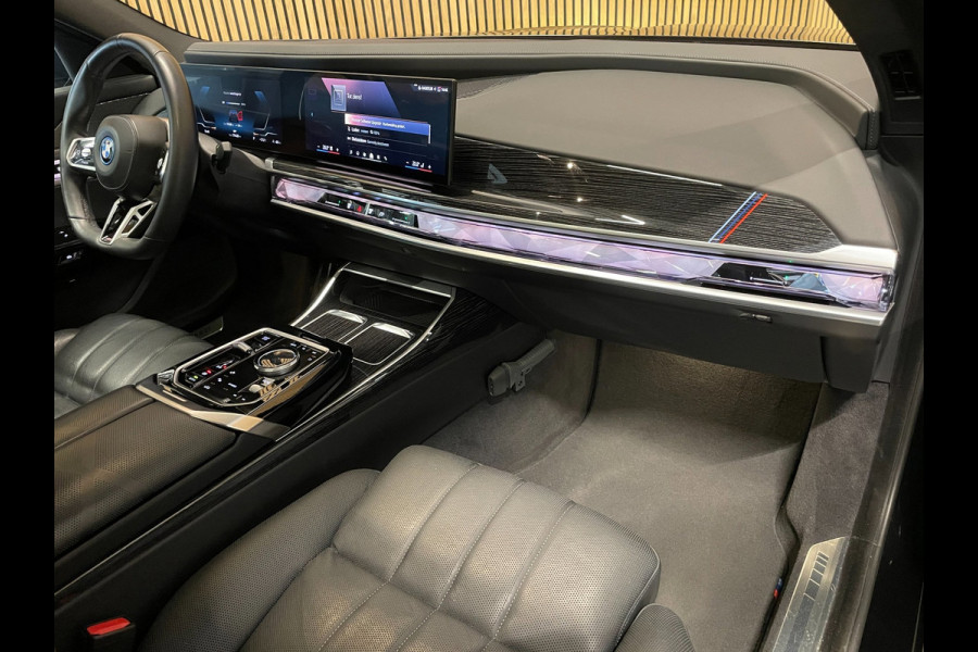 BMW i7 XDrive60 106 kWh|M-SPORT|96% SOH|BLACK EDITION|FULL OPTION|PANORAMA|STOEL+STUURVERW|360+3D+V+A CAMERA|NAP|NL-AUTO|INCL.BTW|