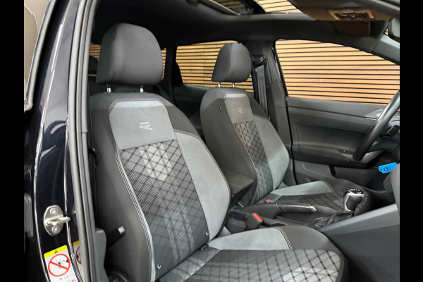 Volkswagen Taigo 1.5 TSI R-Line DSG | Pano | ACC | Travel Assist | Side Assist | Virtual Cockpit | Camera | IQ.Drive