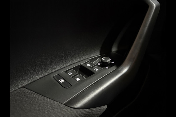 Volkswagen Taigo 1.5 TSI R-Line DSG | Pano | ACC | Travel Assist | Side Assist | Virtual Cockpit | Camera | IQ.Drive