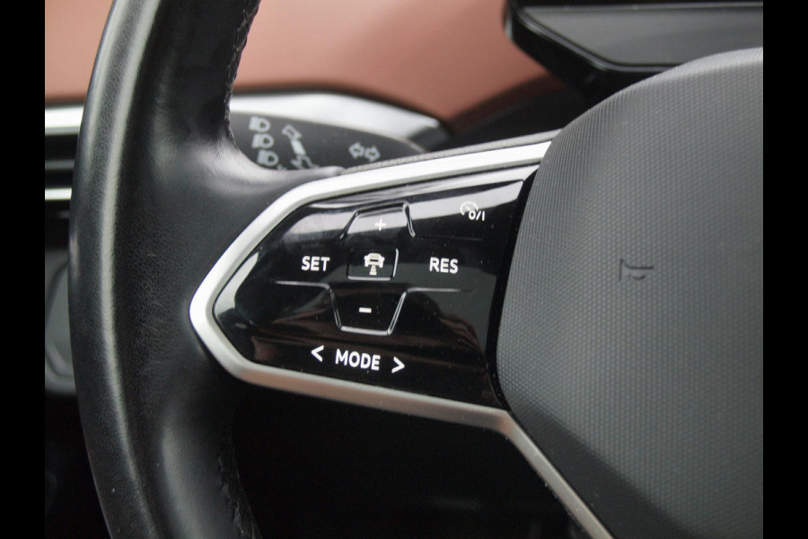 Volkswagen ID.4 Family 77 kWh | Panoramadak | Trekhaak | Sfeerverlichting | Camera | Apple Carplay |