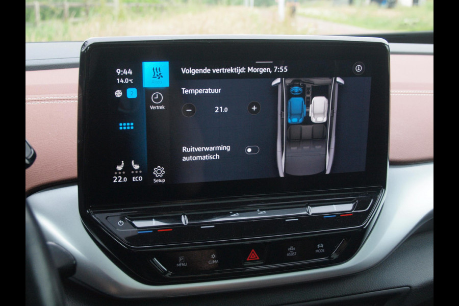 Volkswagen ID.4 Family 77 kWh | Panoramadak | Trekhaak | Sfeerverlichting | Camera | Apple Carplay |