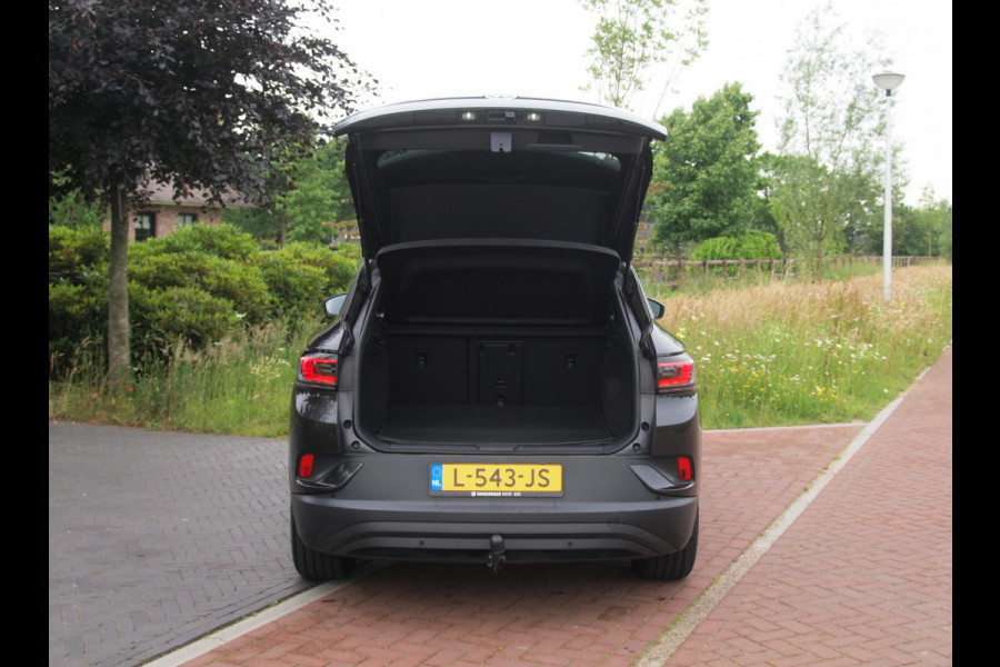 Volkswagen ID.4 Family 77 kWh | Panoramadak | Trekhaak | Sfeerverlichting | Camera | Apple Carplay |