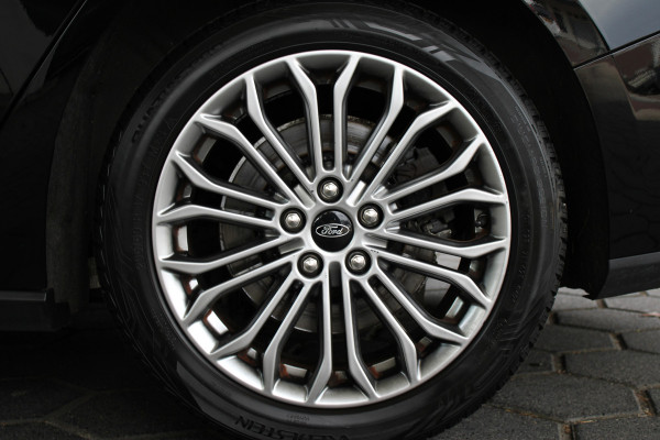 Ford FOCUS Wagon 1.0 EcoBoost Titanium Business | Achteruitrijcamera | Stoelverwarming | Stuurverwarming