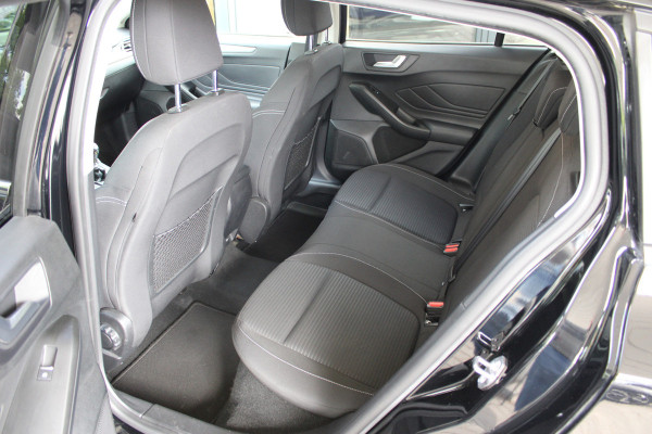 Ford FOCUS Wagon 1.0 EcoBoost Titanium Business | Achteruitrijcamera | Stoelverwarming | Stuurverwarming