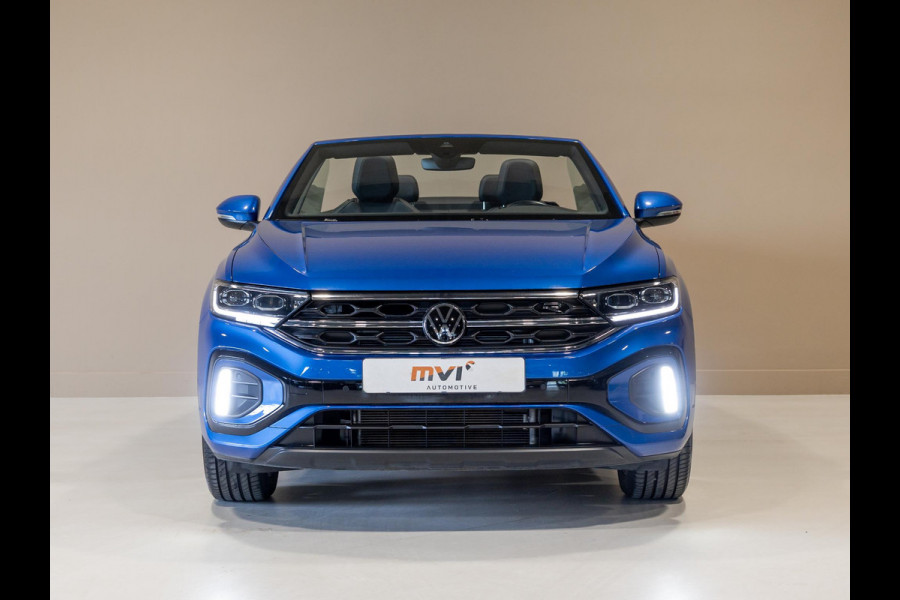 Volkswagen T-Roc Cabrio 1.5 TSI R-Line / 150pk / Achteruitrij camera / Stoel en stuur verwarming / Dodehoek herkenning /