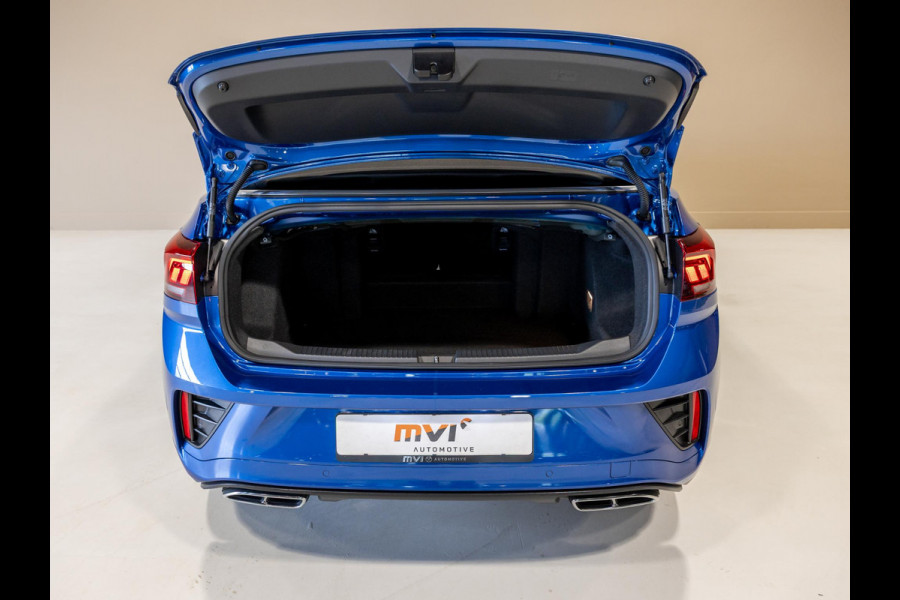 Volkswagen T-Roc Cabrio 1.5 TSI R-Line / 150pk / Achteruitrij camera / Stoel en stuur verwarming / Dodehoek herkenning /