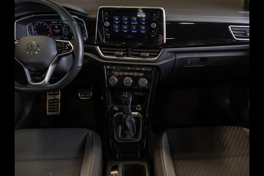 Volkswagen T-Roc Cabrio 1.5 TSI R-Line / 150pk / Achteruitrij camera / Stoel en stuur verwarming / Dodehoek herkenning /