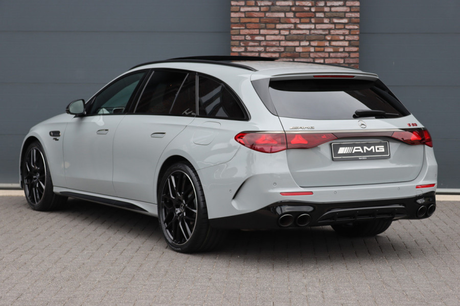 Mercedes-Benz E-Klasse Estate AMG 53 4MATIC+ Premium+ | 585pk | Hyperscreen | Achterasbesturing | Distronic+ | Trekhaak | 3D-Display | Panoramadak | Digital Light | Burmester | HUD |