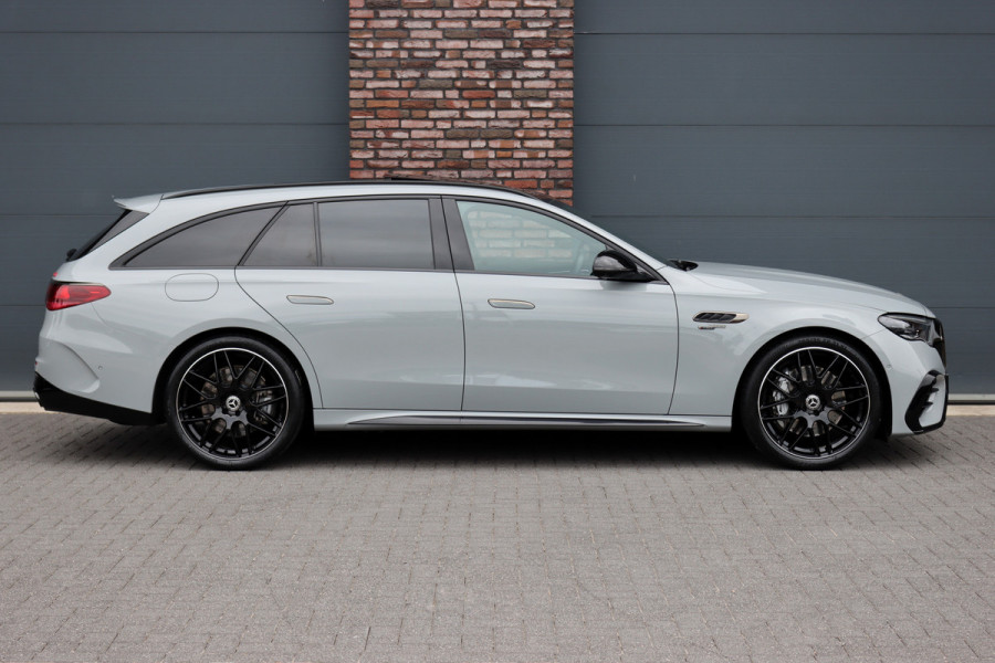 Mercedes-Benz E-Klasse Estate AMG 53 4MATIC+ Premium+ | 585pk | Hyperscreen | Achterasbesturing | Distronic+ | Trekhaak | 3D-Display | Panoramadak | Digital Light | Burmester | HUD |