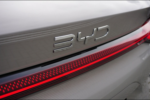 BYD SEAL U 1.5 DM-i FWD Boost 218 PK | BRUIN INT. | 6JR GARANTIE | MY26