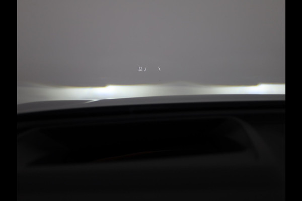 Audi Q4 e-tron 40 Launch edition S Competition 77 kWh 204pk | SOH 96,62% | Panoramadak | Elektrisch verstelbare stoelen | Sonos Audio | head up Display | Keyless |