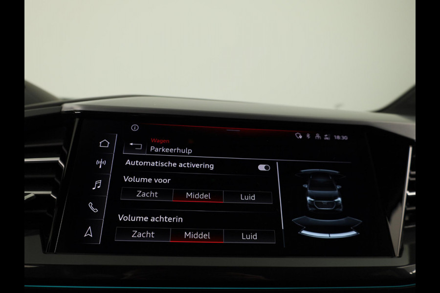 Audi Q4 e-tron 40 Launch edition S Competition 77 kWh 204pk | SOH 96,62% | Panoramadak | Elektrisch verstelbare stoelen | Sonos Audio | head up Display | Keyless |