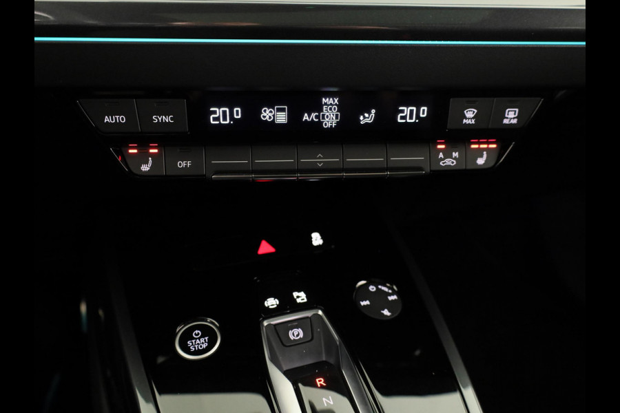 Audi Q4 e-tron 40 Launch edition S Competition 77 kWh 204pk | SOH 96,62% | Panoramadak | Elektrisch verstelbare stoelen | Sonos Audio | head up Display | Keyless |