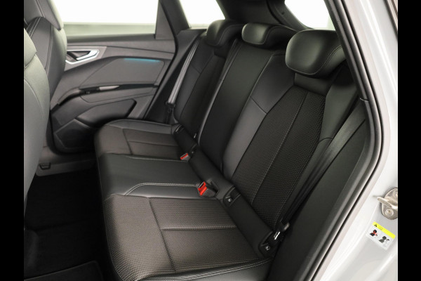 Audi Q4 e-tron 40 Launch edition S Competition 77 kWh 204pk | SOH 96,62% | Panoramadak | Elektrisch verstelbare stoelen | Sonos Audio | head up Display | Keyless |