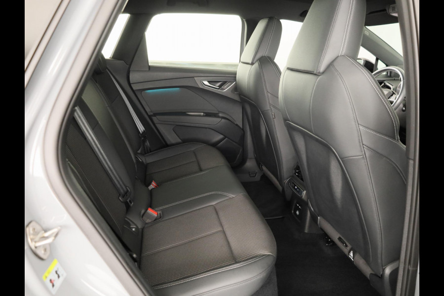 Audi Q4 e-tron 40 Launch edition S Competition 77 kWh 204pk | SOH 96,62% | Panoramadak | Elektrisch verstelbare stoelen | Sonos Audio | head up Display | Keyless |