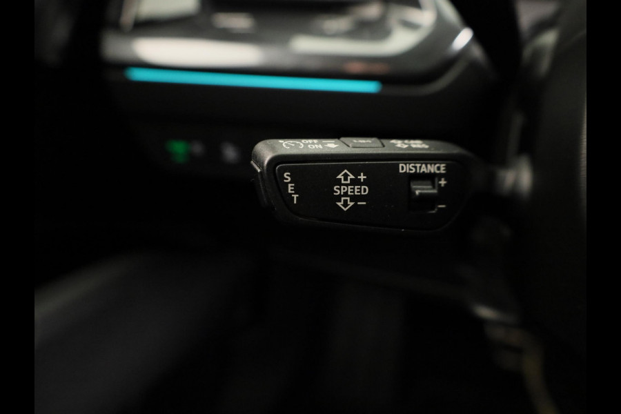 Audi Q4 e-tron 40 Launch edition S Competition 77 kWh 204pk | SOH 96,62% | Panoramadak | Elektrisch verstelbare stoelen | Sonos Audio | head up Display | Keyless |