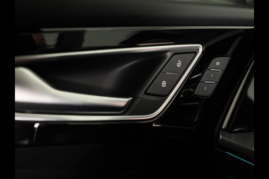 Audi Q4 e-tron 40 Launch edition S Competition 77 kWh 204pk | SOH 96,62% | Panoramadak | Elektrisch verstelbare stoelen | Sonos Audio | head up Display | Keyless |