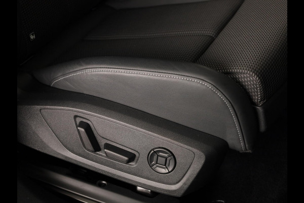 Audi Q4 e-tron 40 Launch edition S Competition 77 kWh 204pk | SOH 96,62% | Panoramadak | Elektrisch verstelbare stoelen | Sonos Audio | head up Display | Keyless |
