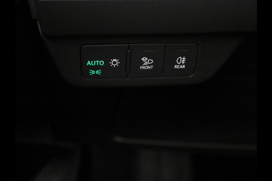 Audi Q4 e-tron 40 Launch edition S Competition 77 kWh 204pk | SOH 96,62% | Panoramadak | Elektrisch verstelbare stoelen | Sonos Audio | head up Display | Keyless |