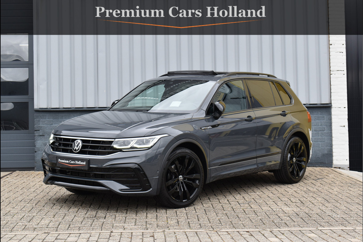 Volkswagen Tiguan 1.5 TSI R-Line 150 Pk HUD Pano IQ Lights Navi Camera Standkachel Trekhaak 20 Inch