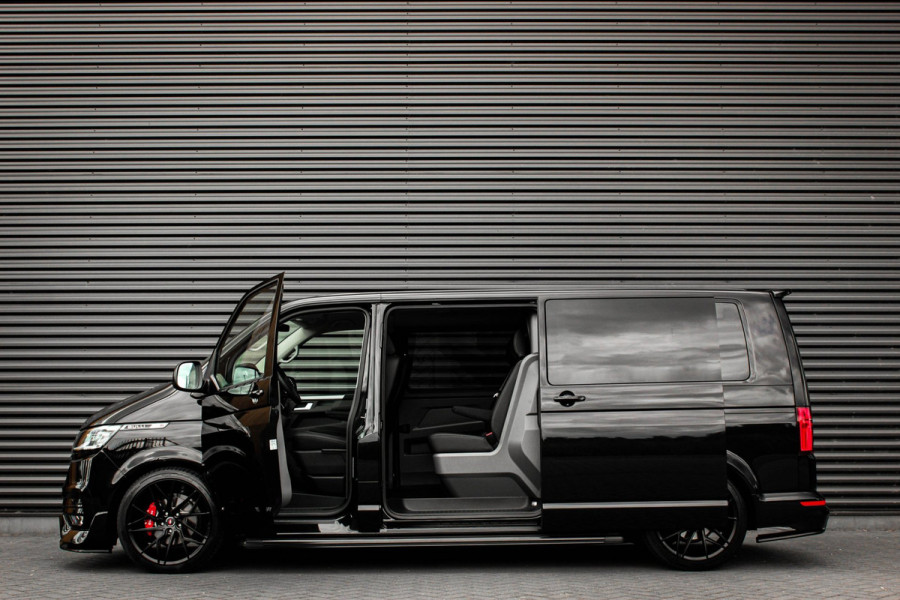 Volkswagen Transporter 2.0 TDI L2H1 150PK BULLI DC DUBBEL CABINE / LEIGHTONVANS BODYKIT / FULL OPTINS / LEDER / FULL BLACK / APPLE