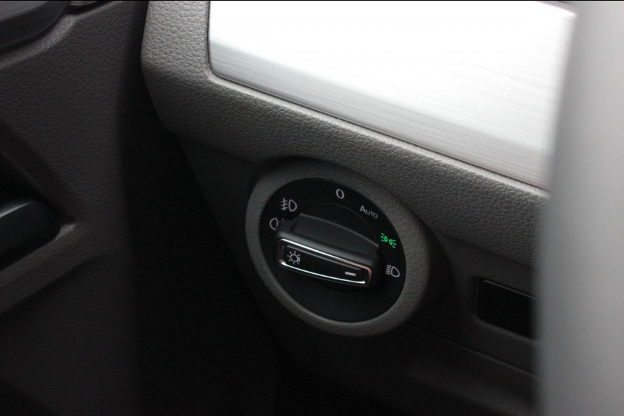 Volkswagen Transporter 2.0 TDI L2H1 150PK BULLI DC DUBBEL CABINE / LEIGHTONVANS BODYKIT / FULL OPTINS / LEDER / FULL BLACK / APPLE