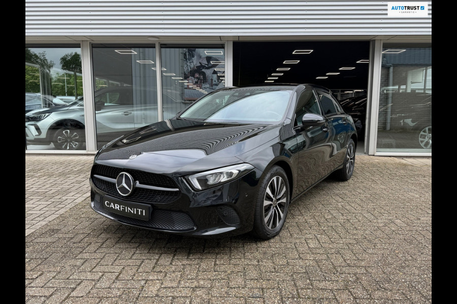 Mercedes-Benz A-Klasse 250 e Advantage 218 Pk | Navigatie | Cruise | Clima | Halfleder-Stof | 17" Lichtmrtaal.