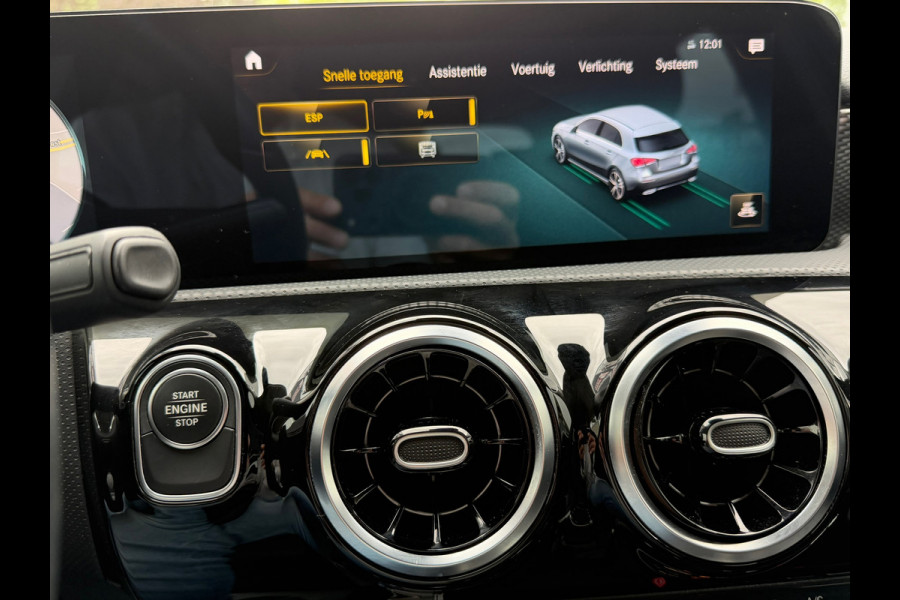 Mercedes-Benz A-Klasse 250 e Advantage 218 Pk | Navigatie | Cruise | Clima | Halfleder-Stof | 17" Lichtmrtaal.