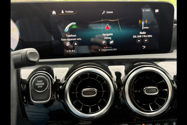 Mercedes-Benz A-Klasse 250 e Advantage 218 Pk | Navigatie | Cruise | Clima | Halfleder-Stof | 17" Lichtmrtaal.