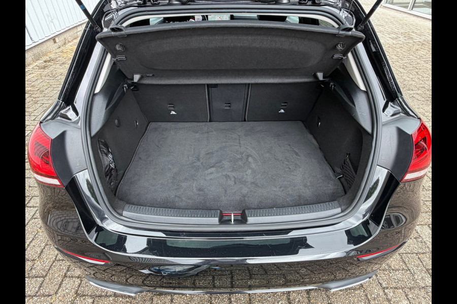 Mercedes-Benz A-Klasse 250 e Advantage 218 Pk | Navigatie | Cruise | Clima | Halfleder-Stof | 17" Lichtmrtaal.