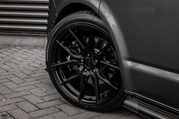 Volkswagen Transporter 2.0 TDI L2H1 150PK BULLI DC DUBBEL CABINE / LEIGHTONVANS BODYKIT / FULL OPTINS / LEDER / FULL BLACK / APPLE