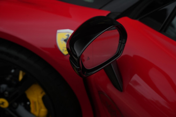 Ferrari SF90 Stradale 4.0 V8 Assetto Fiorano Fiorano Pack Carbon Fibre Daytona Racing Seats