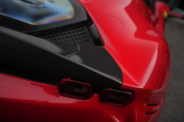 Ferrari SF90 Stradale 4.0 V8 Assetto Fiorano Fiorano Pack Carbon Fibre Daytona Racing Seats
