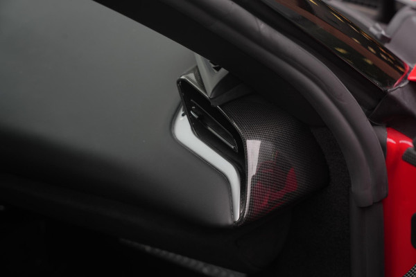 Ferrari SF90 Stradale 4.0 V8 Assetto Fiorano Fiorano Pack Carbon Fibre Daytona Racing Seats