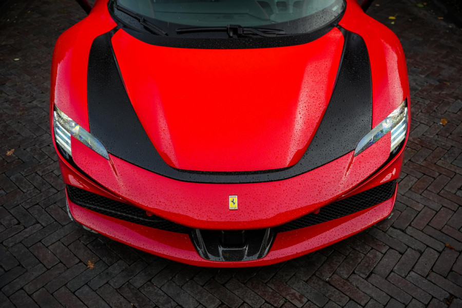 Ferrari SF90 Stradale 4.0 V8 Assetto Fiorano Fiorano Pack Carbon Fibre Daytona Racing Seats
