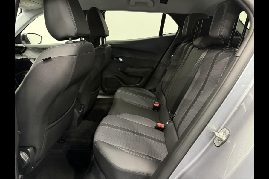 Peugeot 2008 1.2 PureTech 130pk Allure S&S Automaat Navigatie Apple Carplay Android Auto Camera Parkeersensoren achter Cruise Control Full Led Climate Control Lichtmetalen velgen