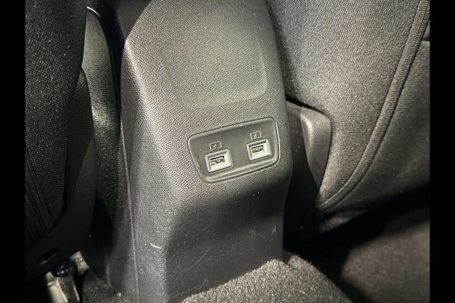 Peugeot 2008 1.2 PureTech 130pk Allure S&S Automaat Navigatie Apple Carplay Android Auto Camera Parkeersensoren achter Cruise Control Full Led Climate Control Lichtmetalen velgen