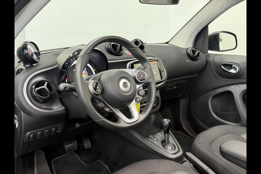 Smart Fortwo Cabrio EQ Comfort 18 kWh Automaat Navigatie Apple Carplay Android Auto Parkeersensoren Achter Climate Control Elektrisch Cabriodak DAB+