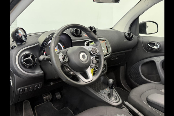 Smart Fortwo Cabrio EQ Comfort 18 kWh Automaat Navigatie Apple Carplay Android Auto Parkeersensoren Achter Climate Control Elektrisch Cabriodak DAB+