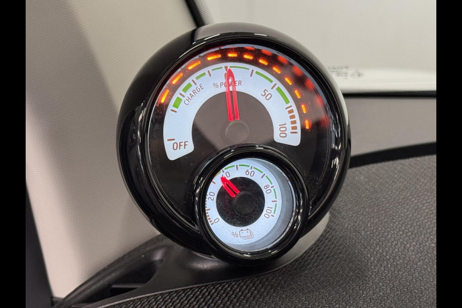 Smart Fortwo Cabrio EQ Comfort 18 kWh Automaat Navigatie Apple Carplay Android Auto Parkeersensoren Achter Climate Control Elektrisch Cabriodak DAB+